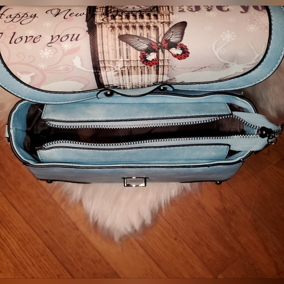 Blue Purse with Butterfly 🦋 - Picture 3 of 10